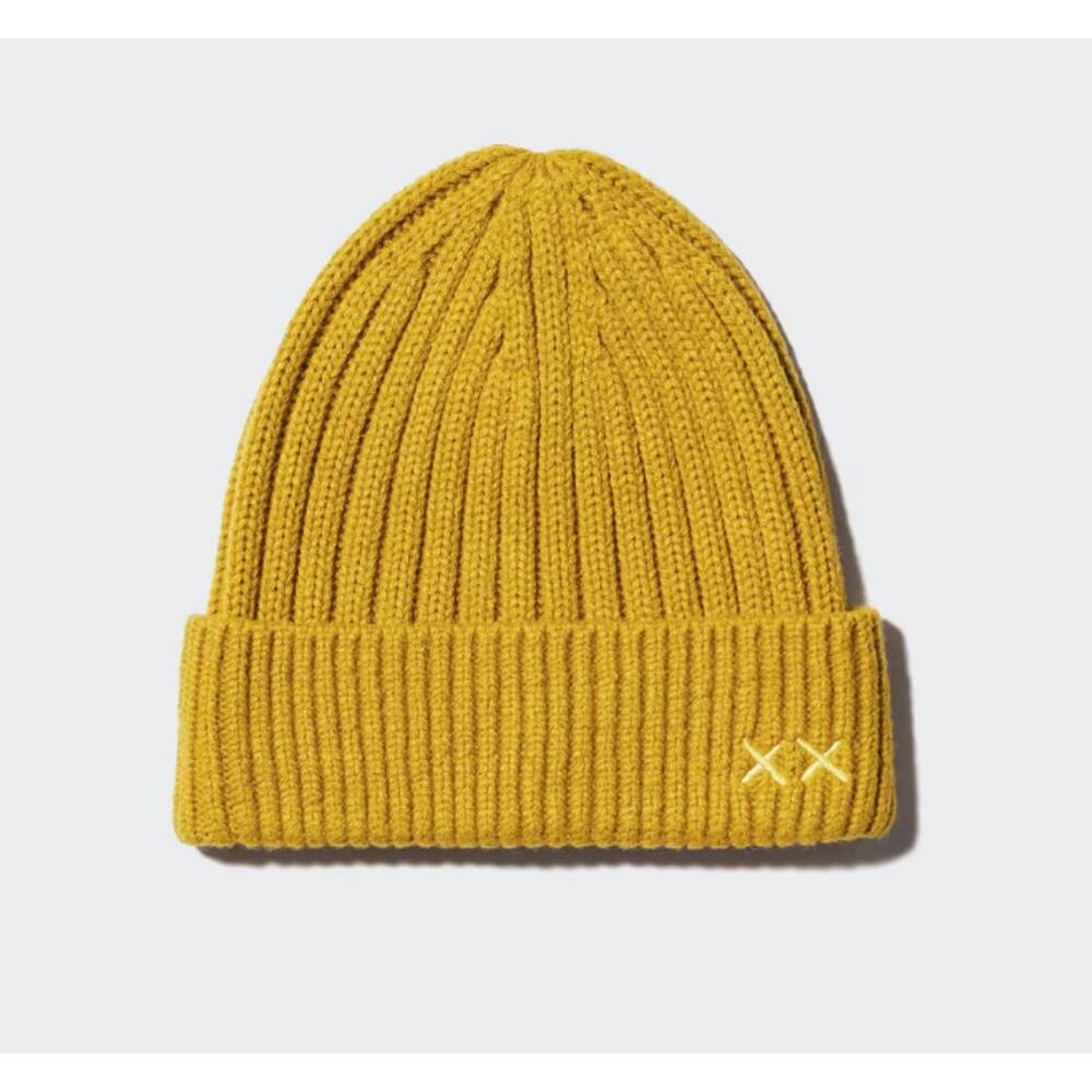 Uniqlo x KAWS WINTER HEATTECH Beanie in Yellow